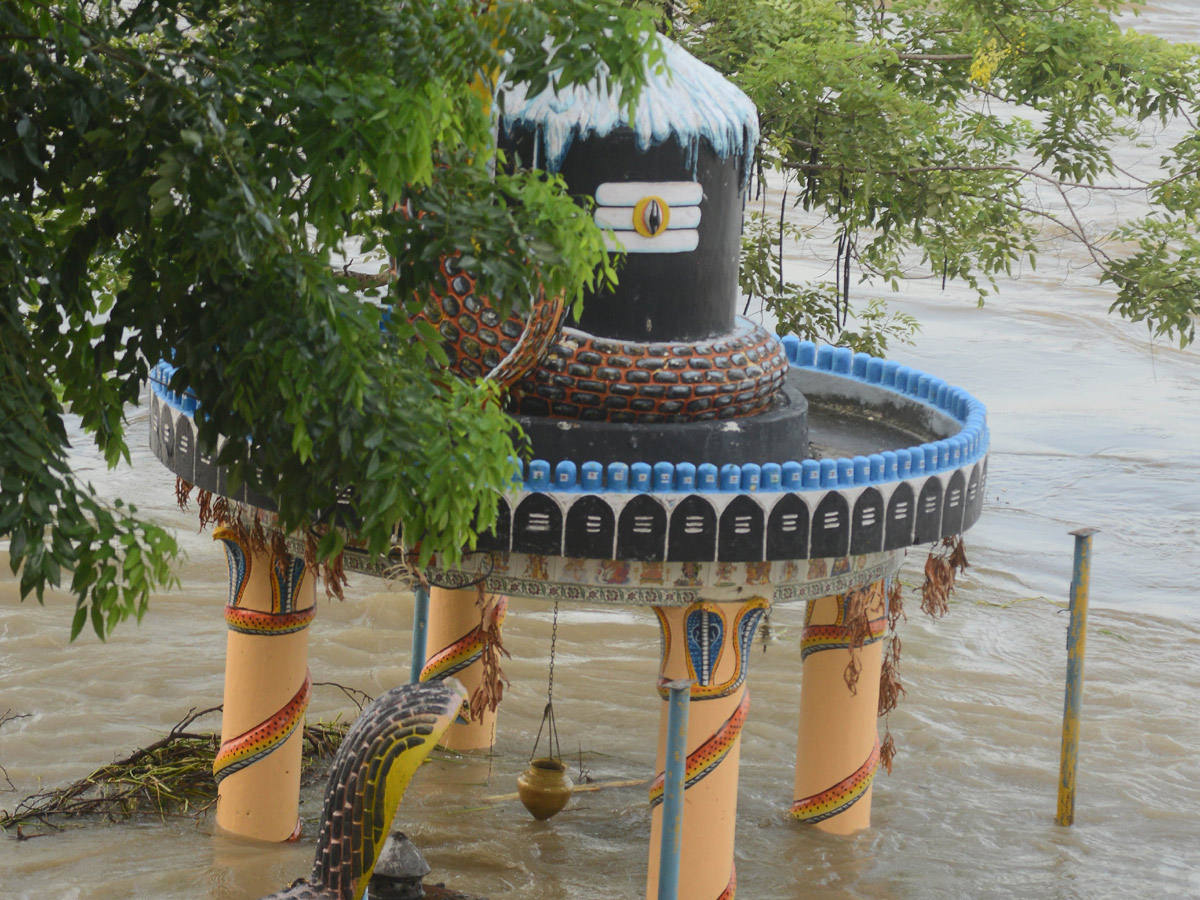 Heavy Waterfall in Krishna River Photo Gallery - Sakshi20