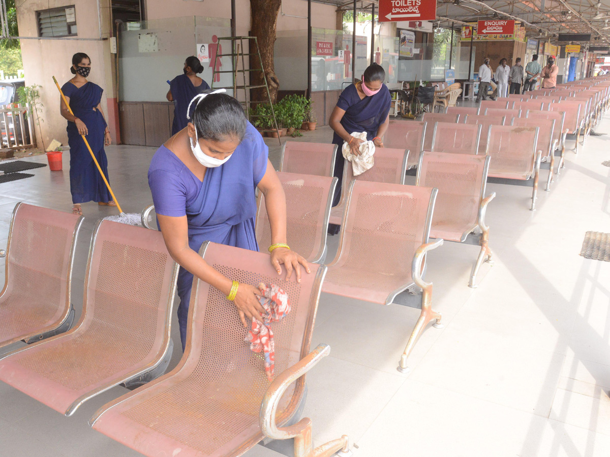  APSRTC bus services to start from tomorrow in Andhra pradesh Photo Gallery - Sakshi12