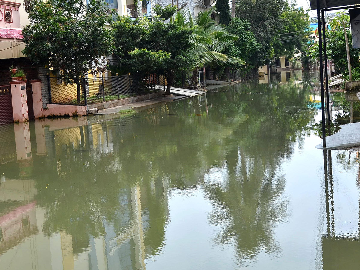 Heavy Rains in Hyderabad Photos - Sakshi20