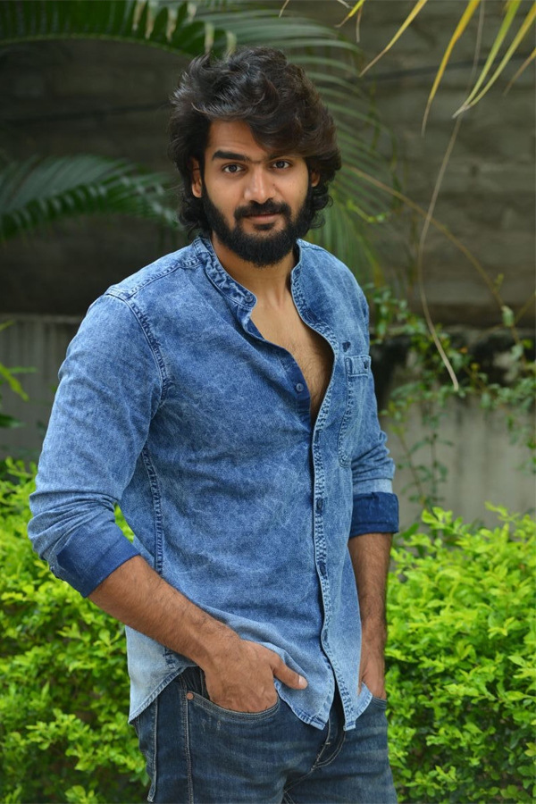 hero kartikeya photos - Sakshi23