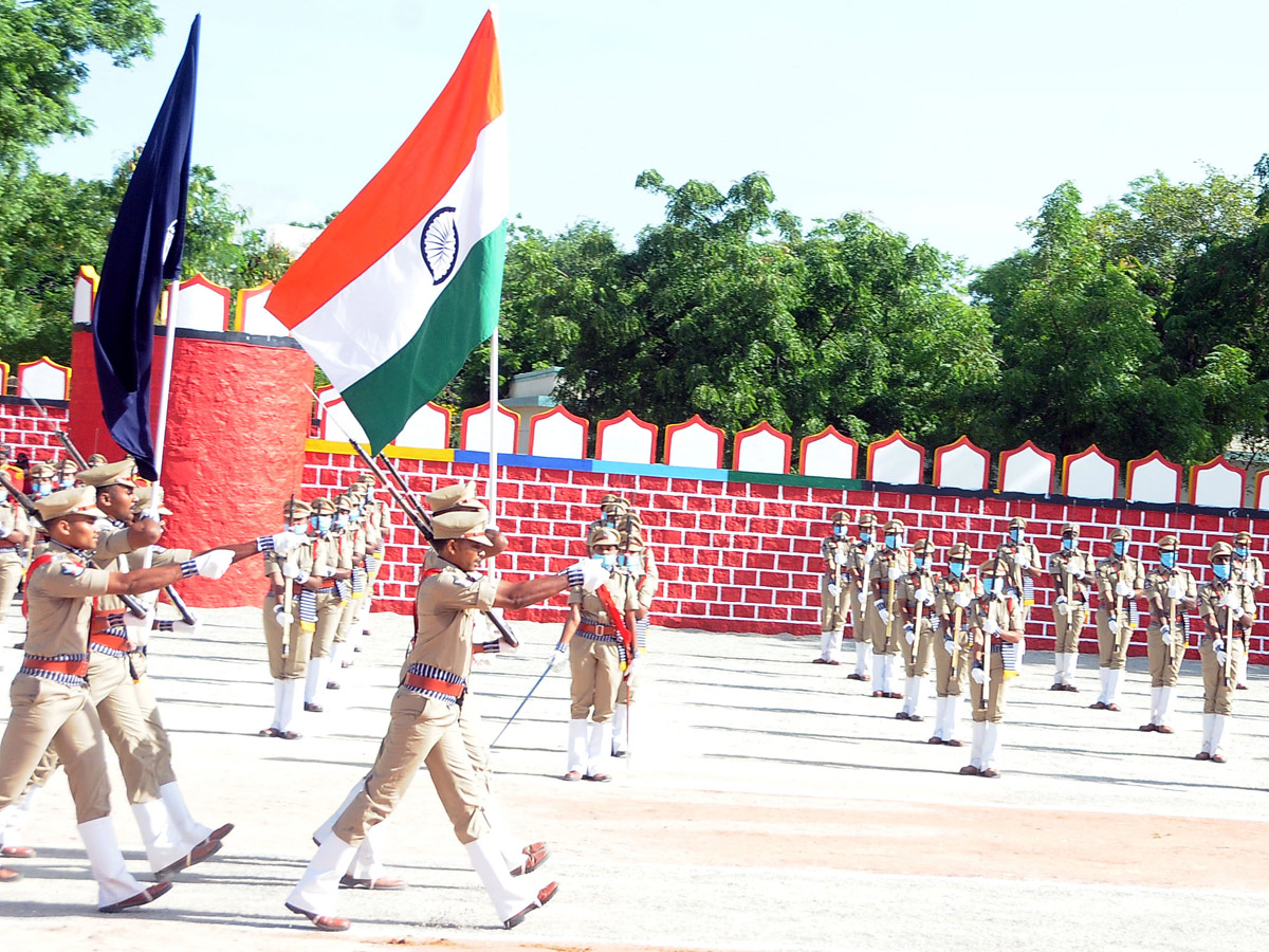 Training SI Parade Reharsal at Anantapuram Photos - Sakshi11