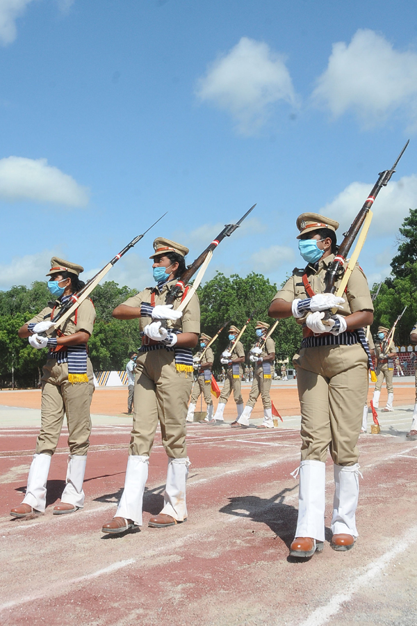 Training SI Parade Reharsal at Anantapuram Photos - Sakshi21