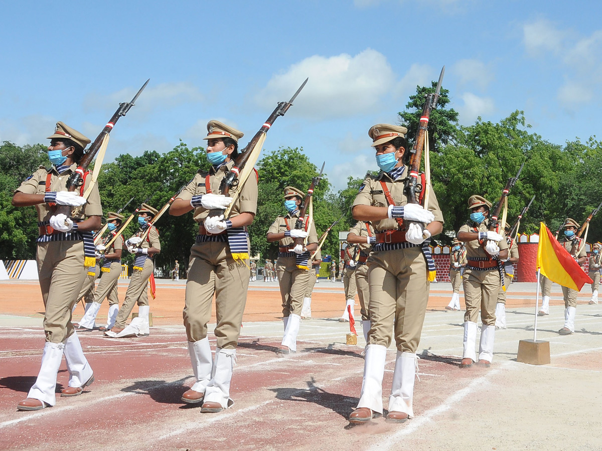 Training SI Parade Reharsal at Anantapuram Photos - Sakshi5