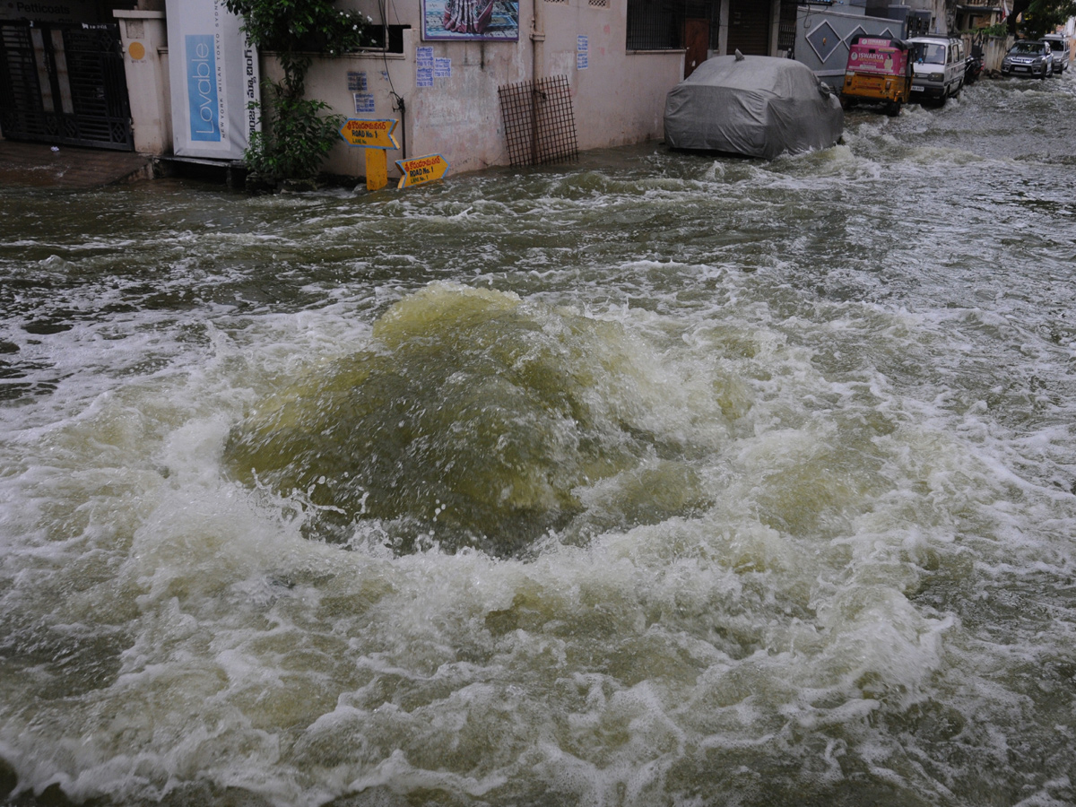 heavy rains in hyderabad Photo Gallery - Sakshi22