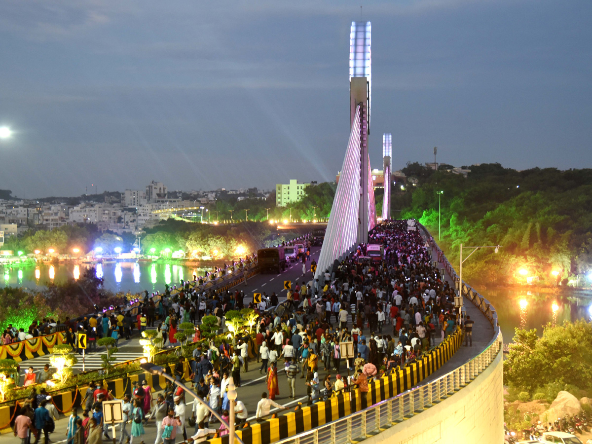 Durgam Cheruvu Bridge Night View Photos - Sakshi25