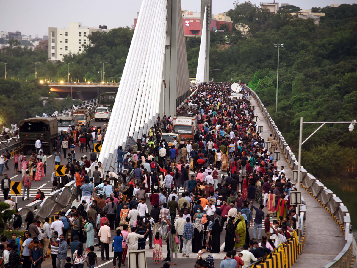 Durgam Cheruvu Bridge Night View Photos - Sakshi3