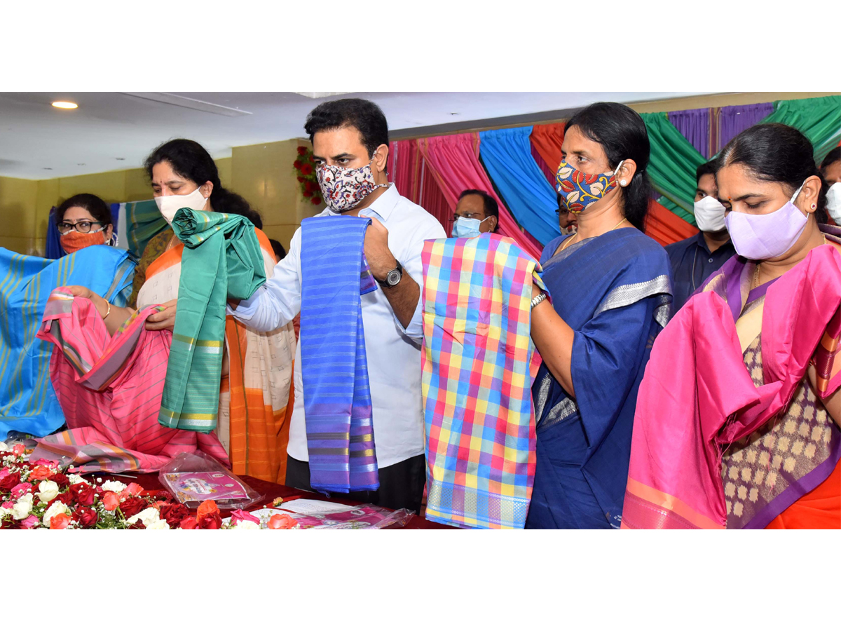 Bathukamma Sarees Expo 2020 Photo Gallery - Sakshi2