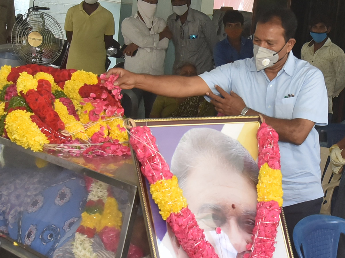 Actor Jayaprakash Reddy Passes Away  - Sakshi19