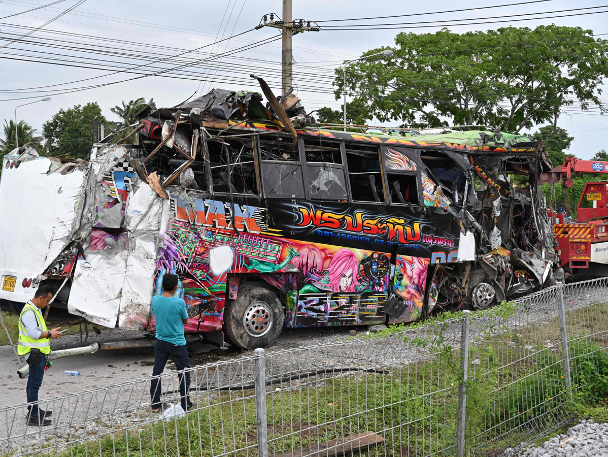 thailand bus crash Photo Gallery - Sakshi1