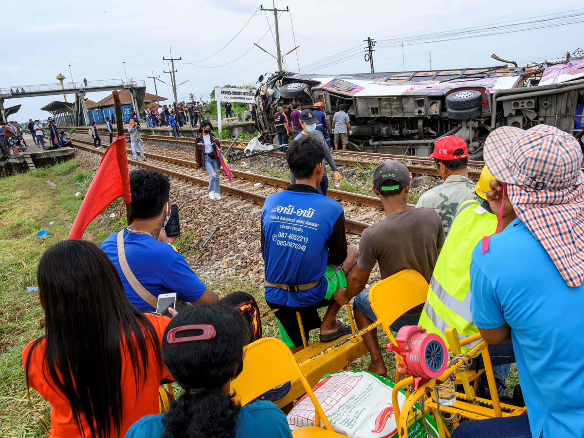 thailand bus crash Photo Gallery - Sakshi11