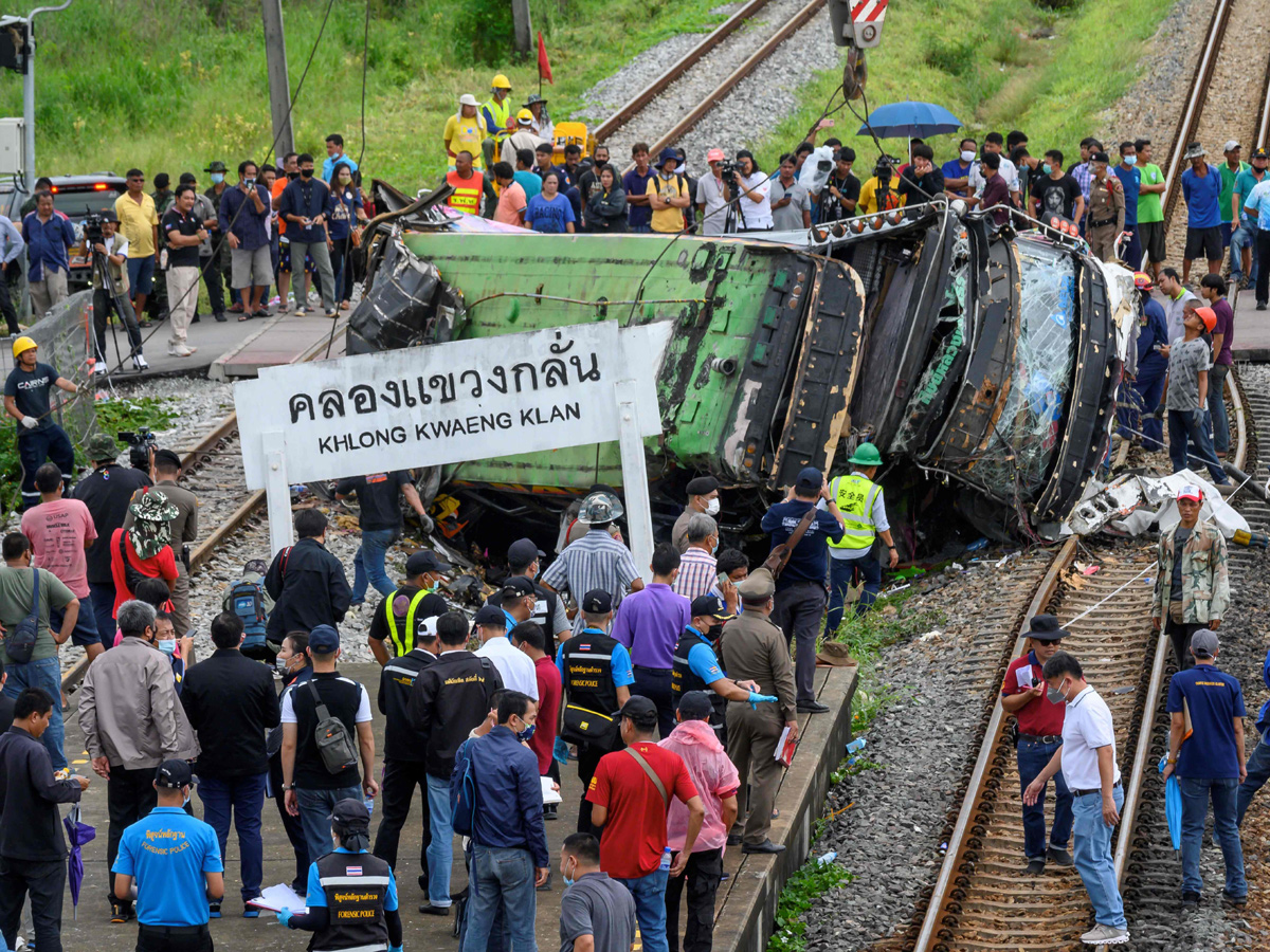 thailand bus crash Photo Gallery - Sakshi14