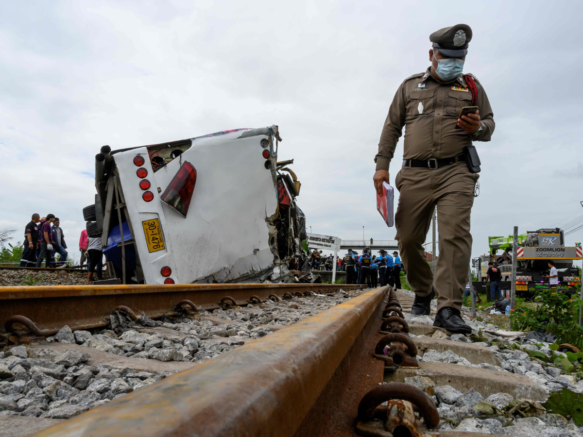 thailand bus crash Photo Gallery - Sakshi9