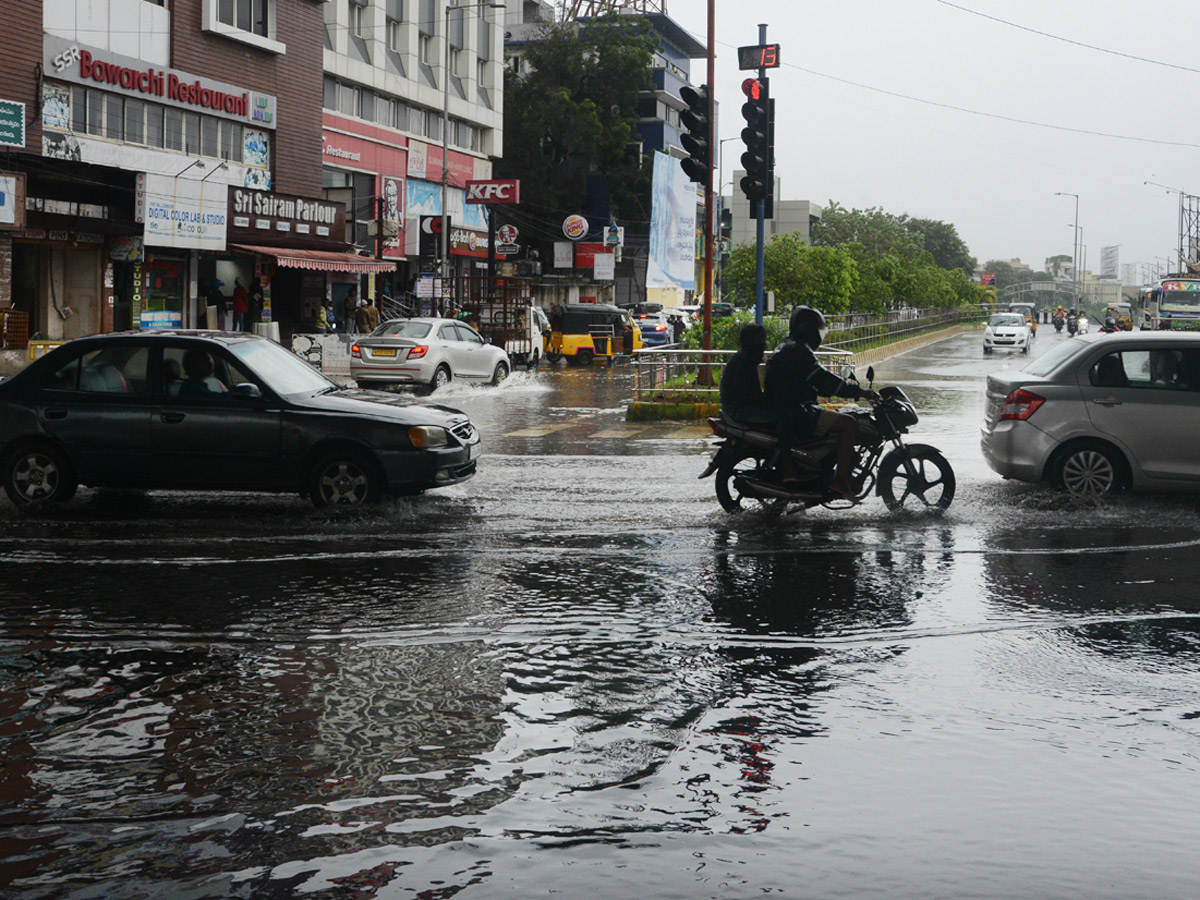 Heavy Rain Warning Issued For Andhra Pradesh Photos - Sakshi2