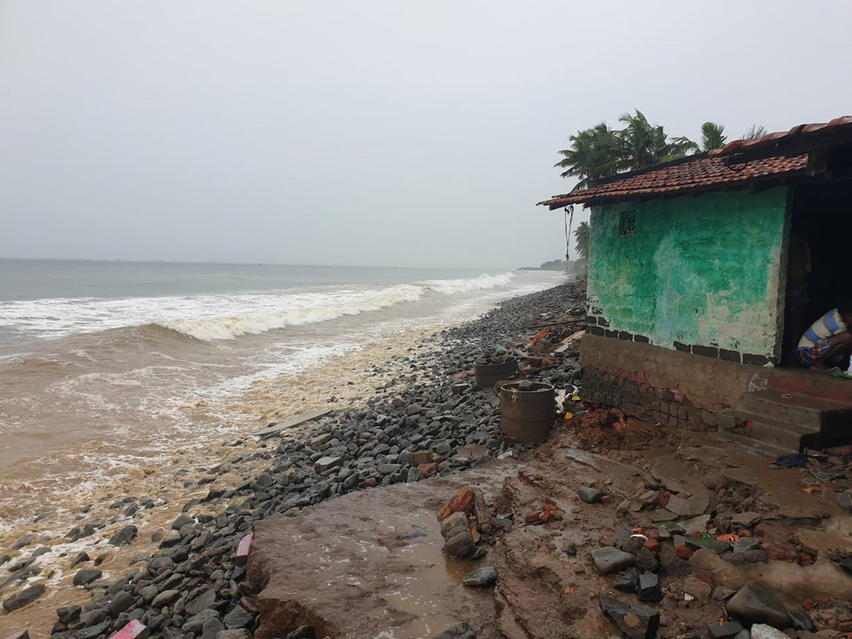 Heavy Rain Warning Issued For Andhra Pradesh Photos - Sakshi21