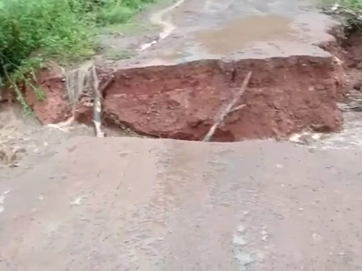 Heavy Rain Warning Issued For Andhra Pradesh Photos - Sakshi37