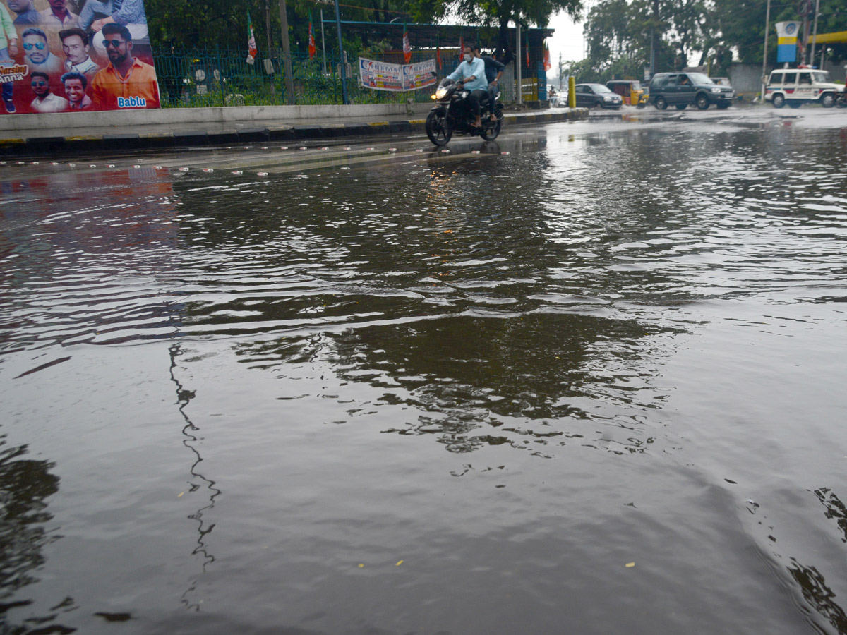 heavy rains in hyderabad - Sakshi18