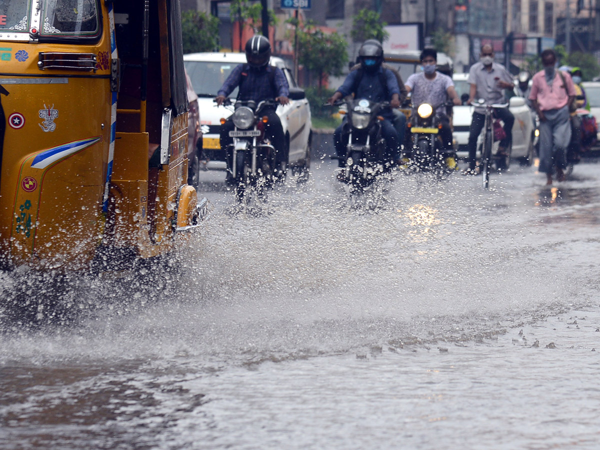 heavy rains in hyderabad - Sakshi25