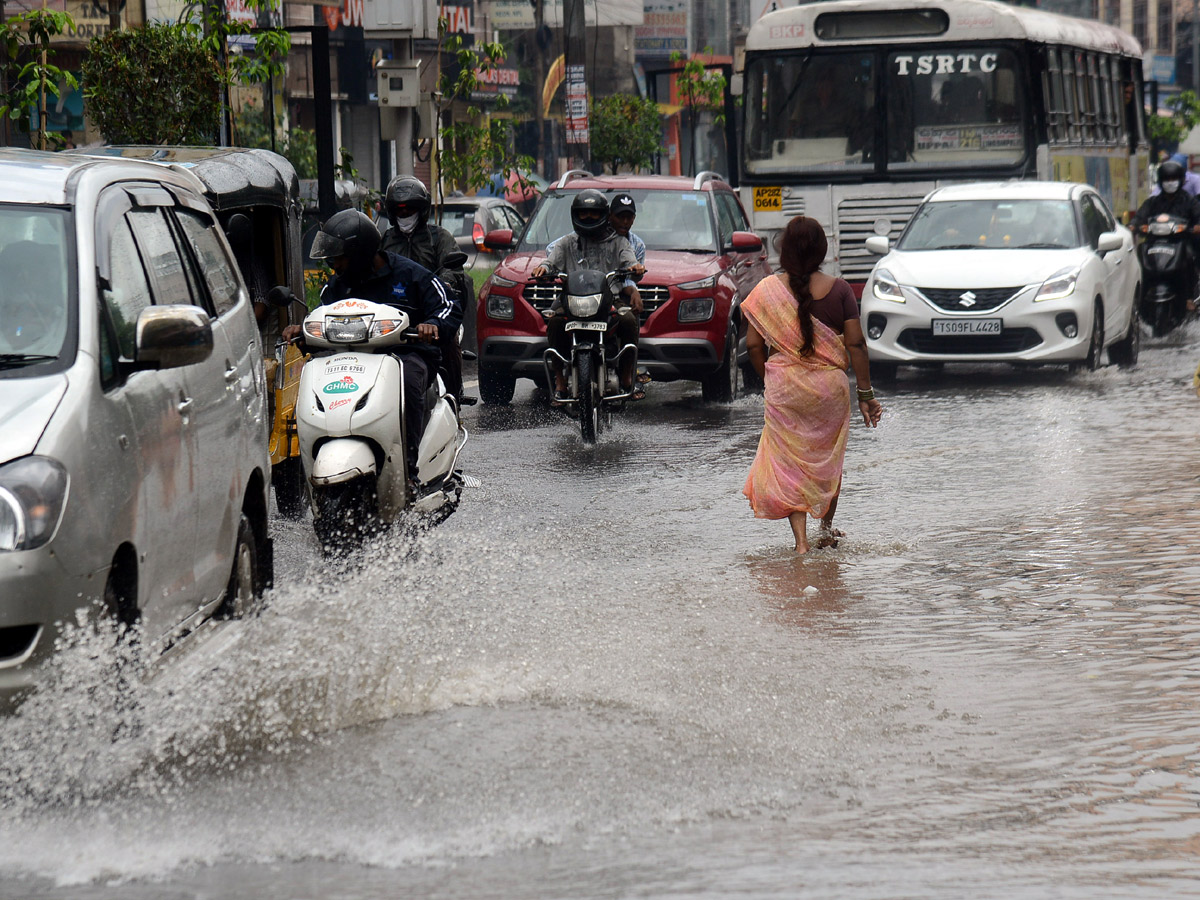 heavy rains in hyderabad - Sakshi28