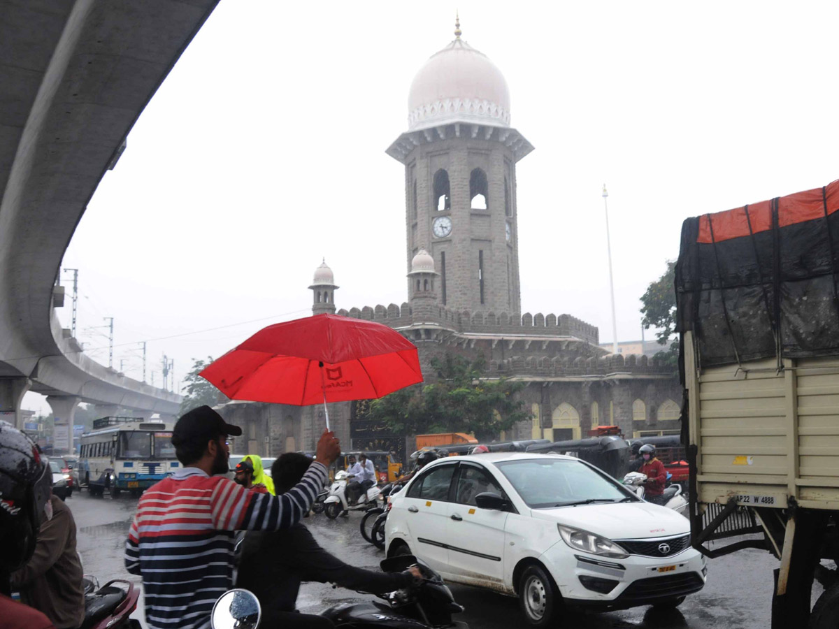 heavy rains in hyderabad - Sakshi32