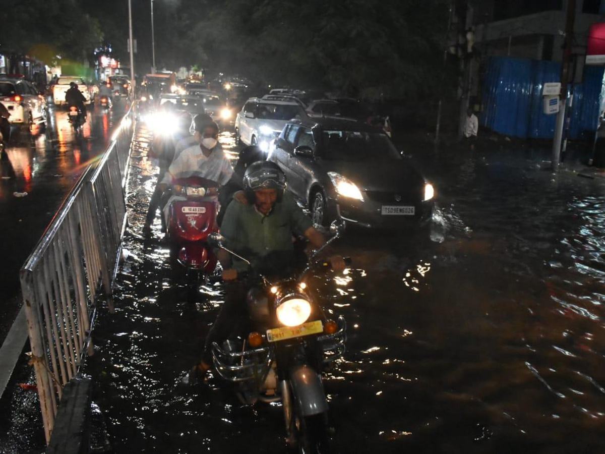 Heavy Rain In Hyderabad - Sakshi2