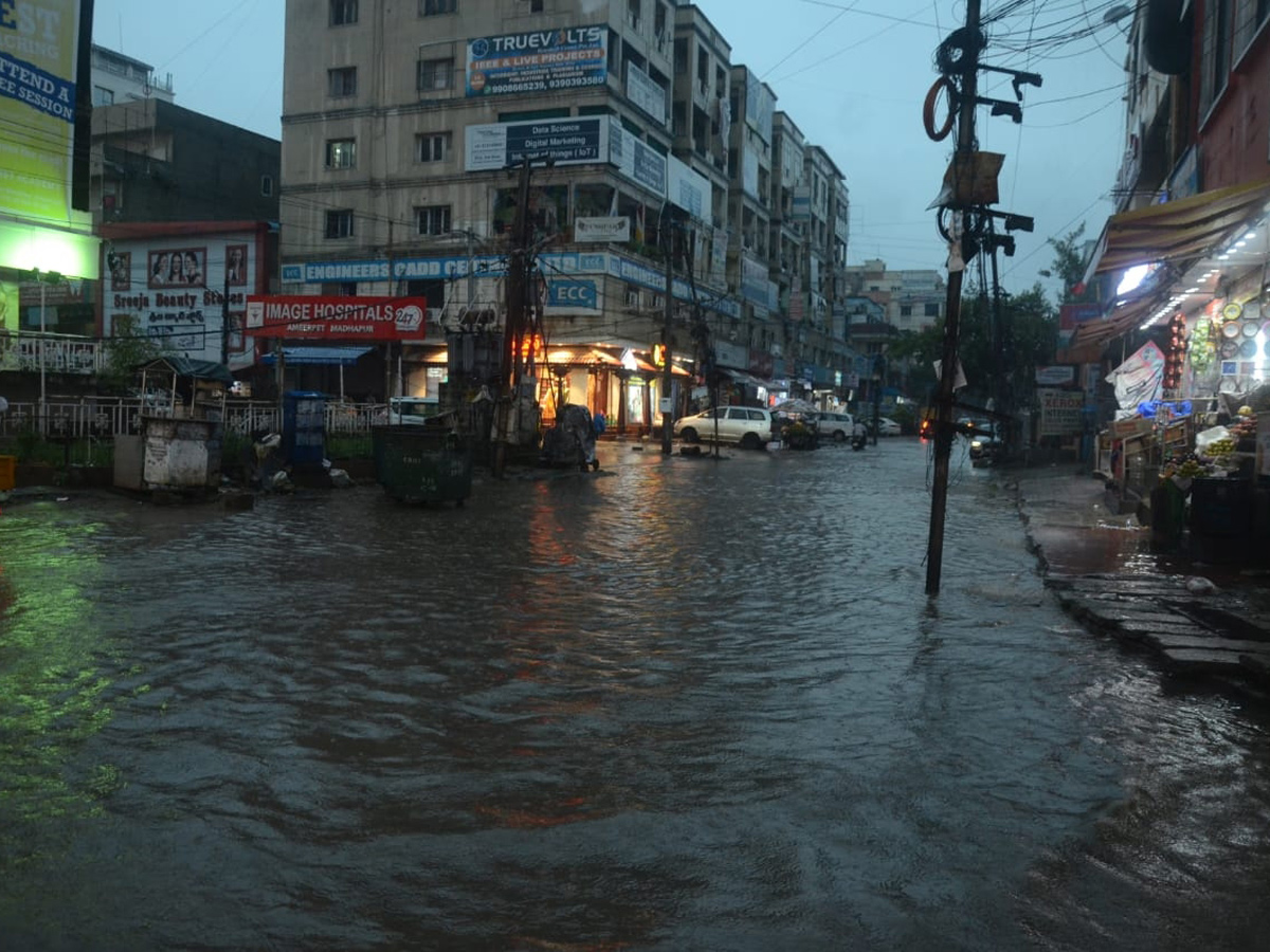 Heavy Rain In Hyderabad - Sakshi4