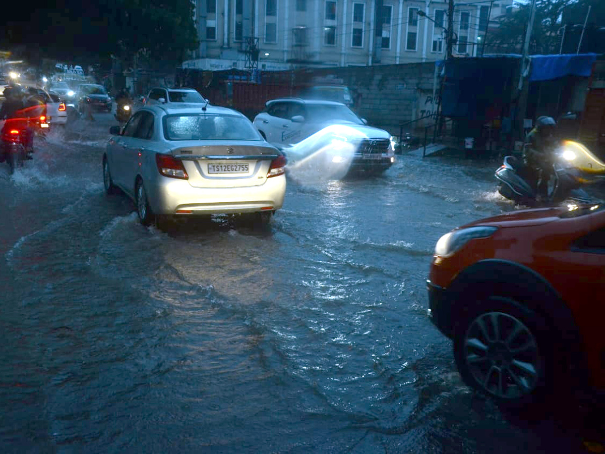 Heavy Rain In Hyderabad - Sakshi1