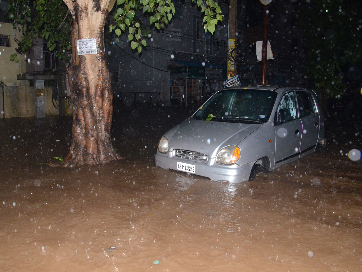 Heavy Rain In Hyderabad - Sakshi23