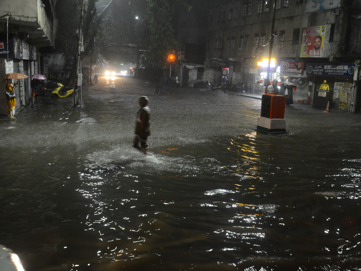 Heavy Rain In Hyderabad - Sakshi34