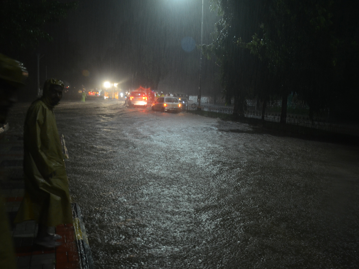 Heavy Rain In Hyderabad - Sakshi36