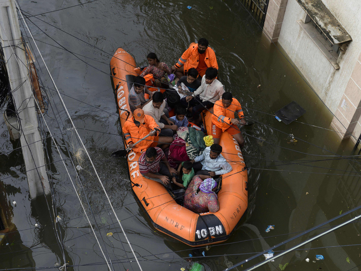 Heavy rains in Hyderabad Photos - Sakshi30