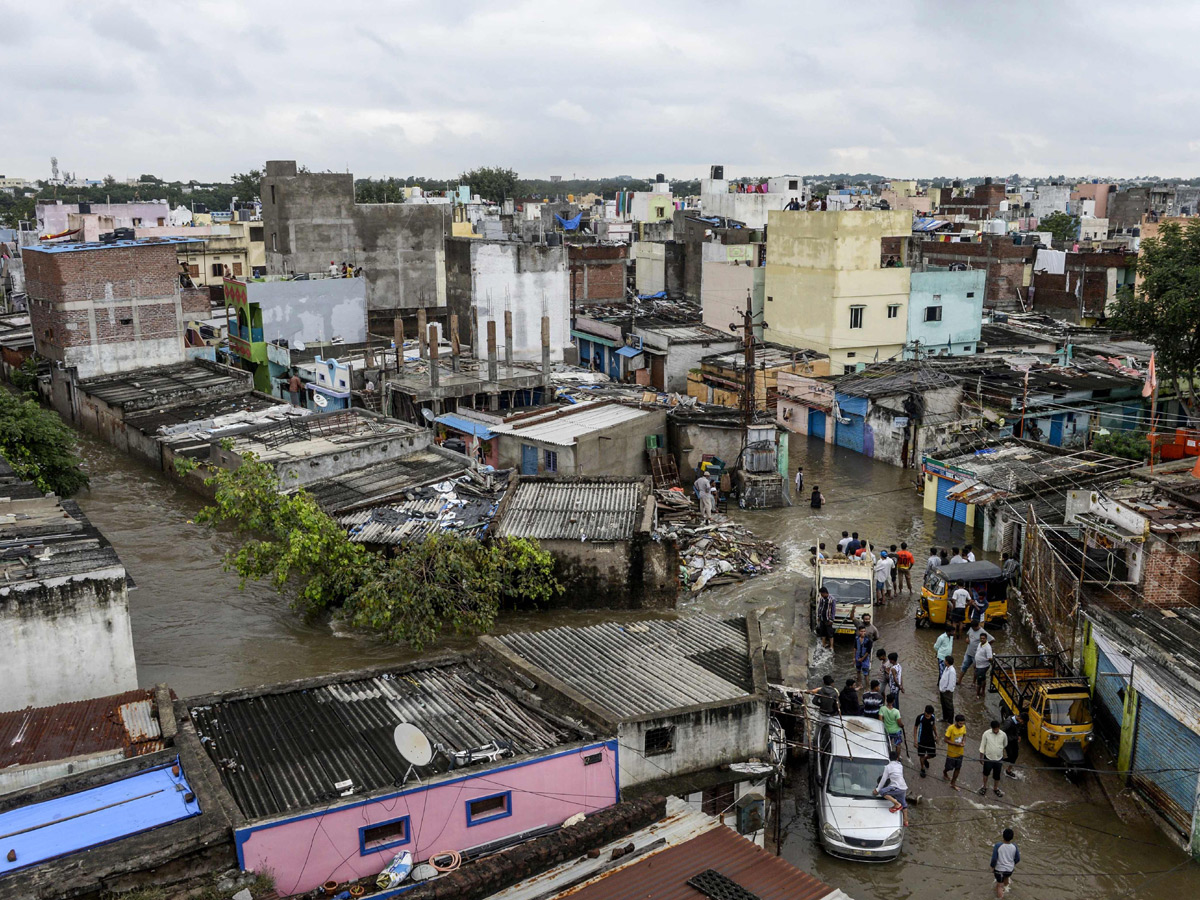 Heavy rains in Hyderabad Photos - Sakshi33