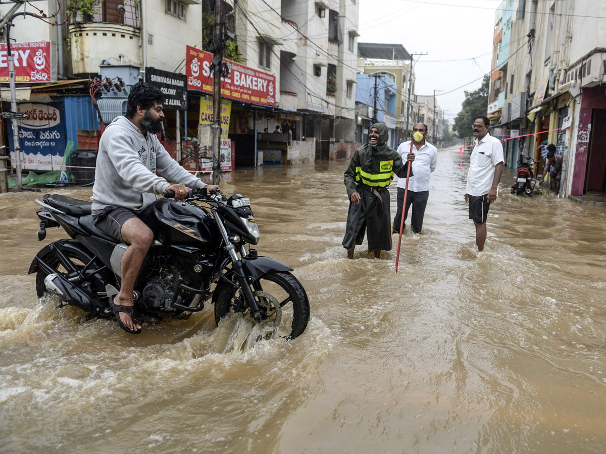 Heavy rains in Hyderabad Photos - Sakshi45