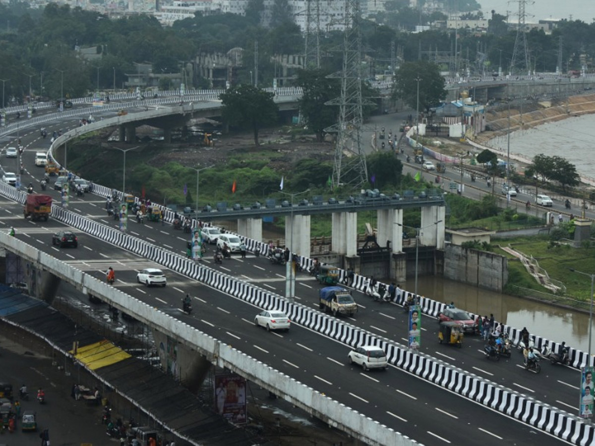 kanaka durga flyover begins - Sakshi14