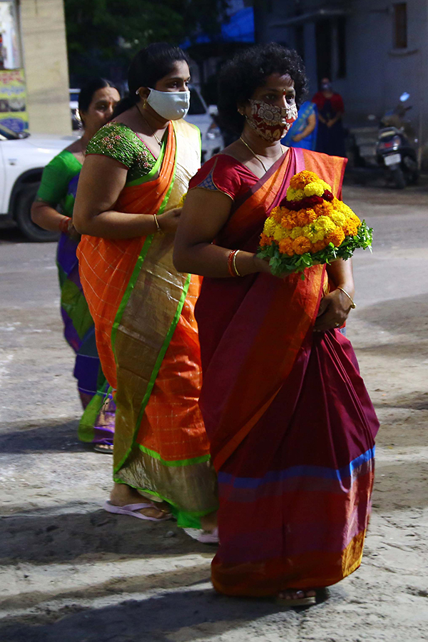 Bathukamma Festival Celebrations Kukatpally Photo Gallery - Sakshi14