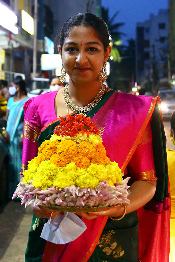 Bathukamma Festival Celebrations Kukatpally Photo Gallery - Sakshi15