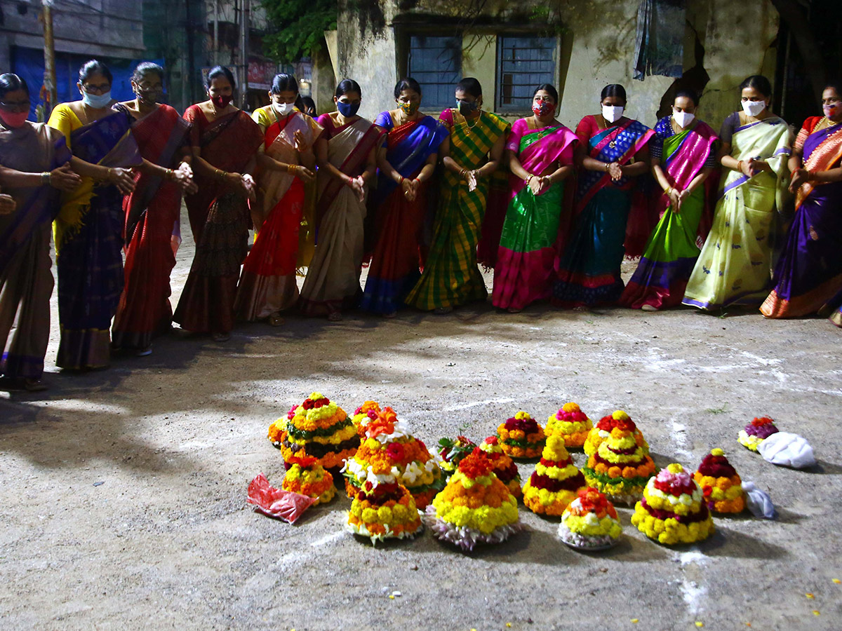 Bathukamma Festival Celebrations Kukatpally Photo Gallery - Sakshi6