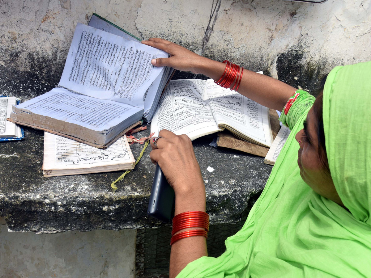 Heavy rains destroy homes and lives in Hyderabad Photo Gallery - Sakshi2