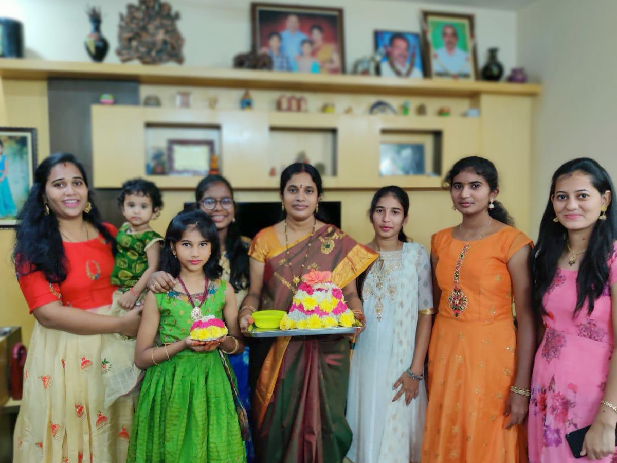 Bathukamma selfie Photos Photo Gallery - Sakshi7