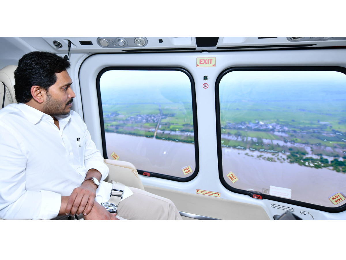 CM YS Jagan Aerial Survey in Flood Affected Areas Photo Gallery - Sakshi2