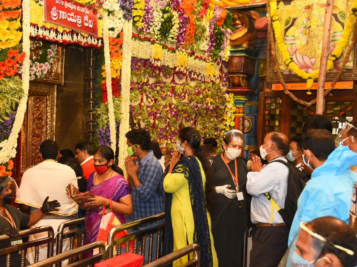 dussehra sharan navaratri festival in indrakiladri - Sakshi16