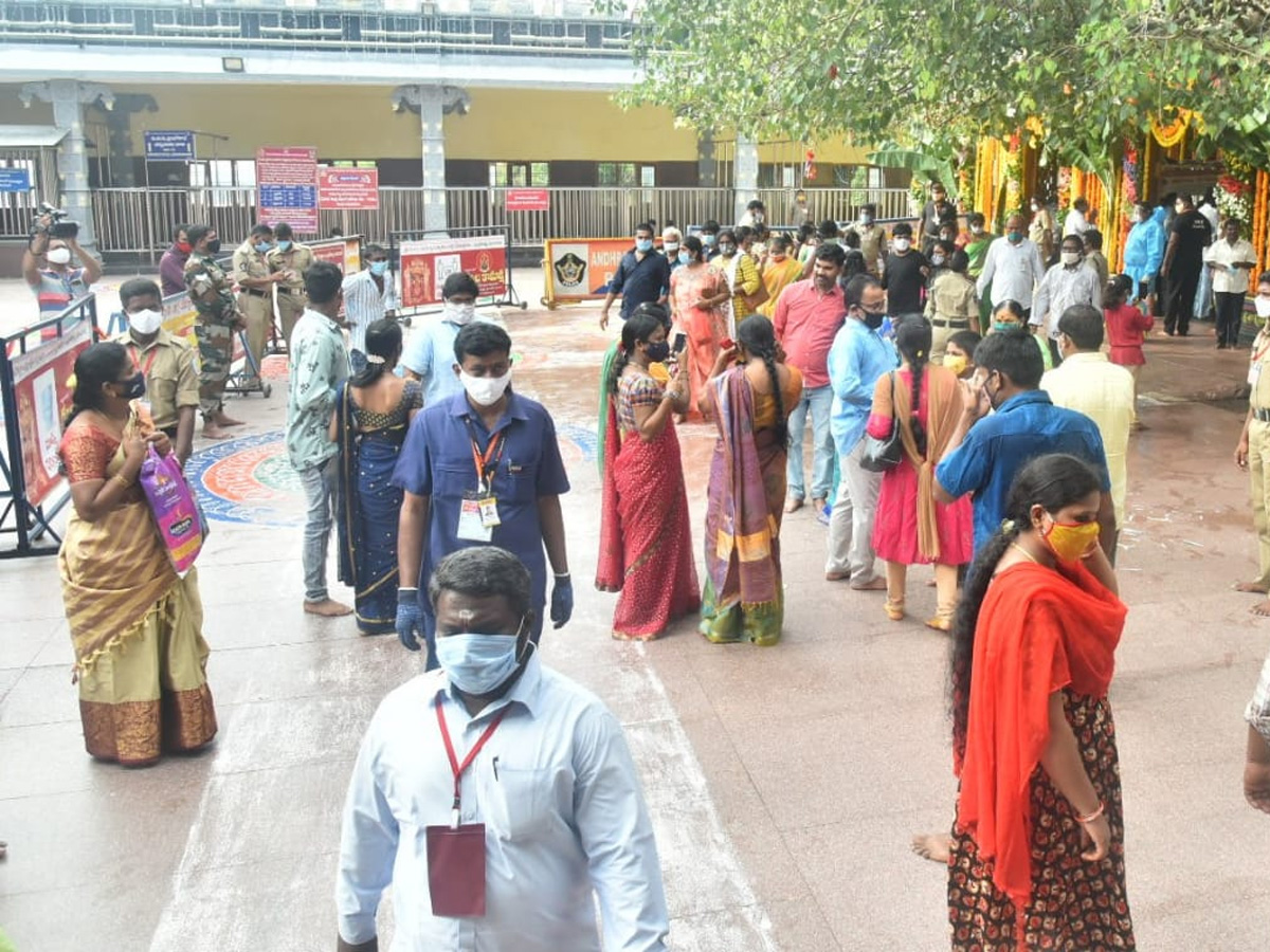 dussehra sharan navaratri festival in indrakiladri - Sakshi24