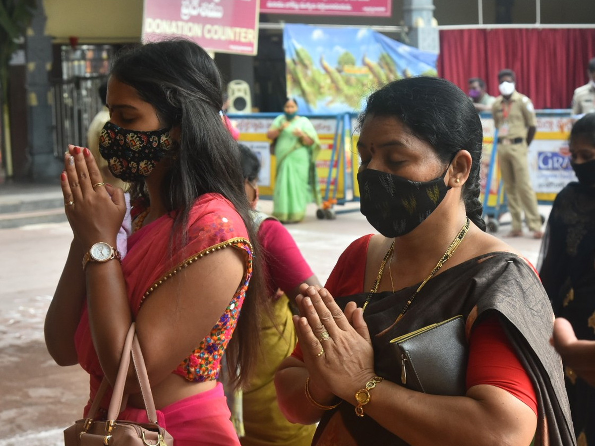 dussehra sharan navaratri festival in indrakiladri - Sakshi4