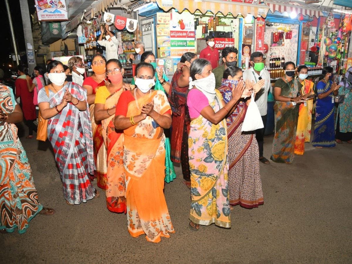  AP CM YS Jagan Clapping for Village Volunteers Photo Gallery - Sakshi6