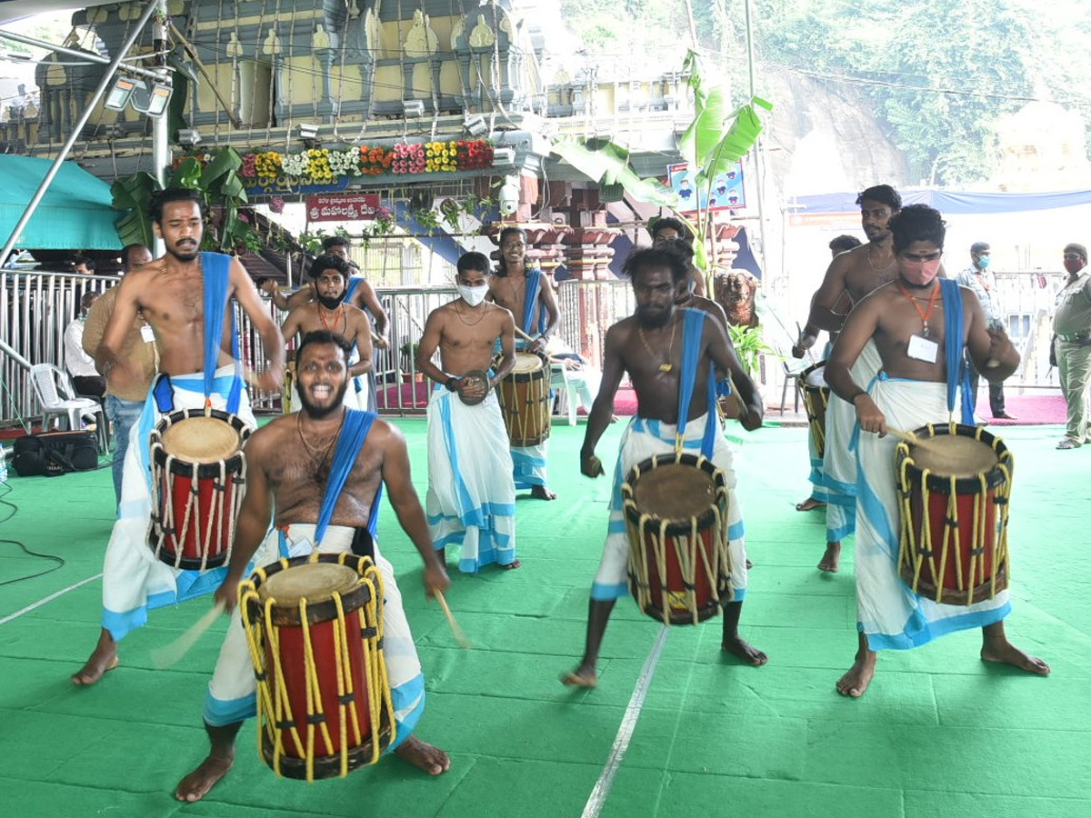 Sri Mahalakshmi Avataram in Vijayawada Kanaka Durga Temple - Sakshi5