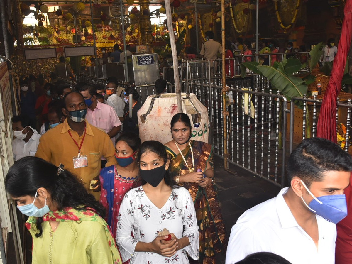 Sri Mahalakshmi Avataram in Vijayawada Kanaka Durga Temple - Sakshi9