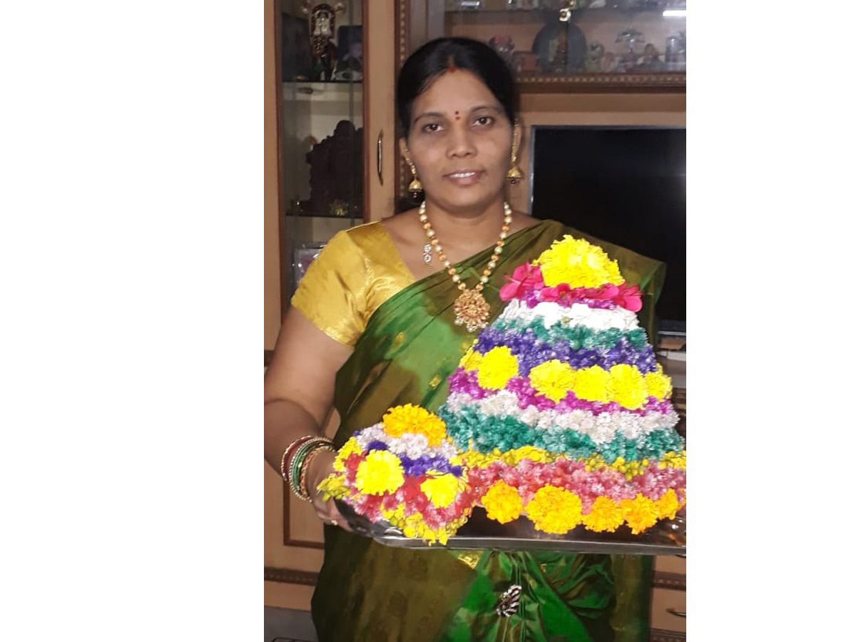 Bathukamma selfie Photos Photo Gallery - Sakshi16