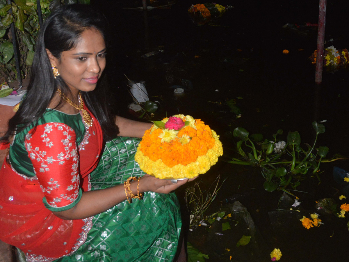 Bathukamma Celebrations 2020 At Telangana Photo Gallery - Sakshi3