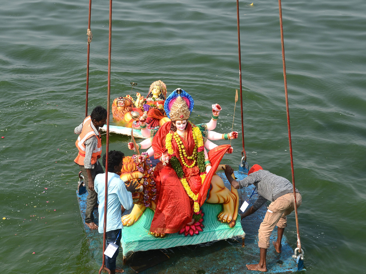 Durga Mata Nimajjanam at Tank bund 2020 Photo Gallery - Sakshi11