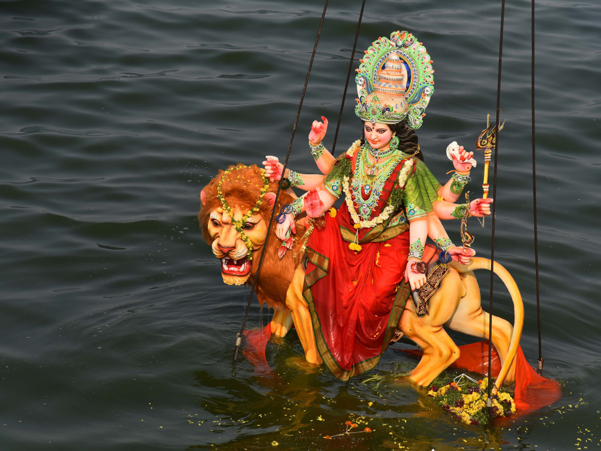 Durga Mata Nimajjanam at Tank bund 2020 Photo Gallery - Sakshi12