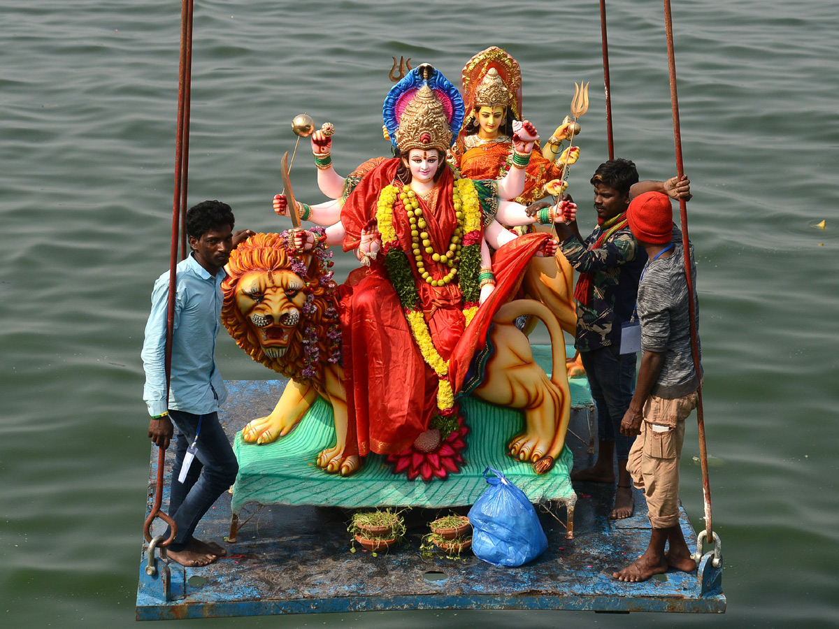 Durga Mata Nimajjanam at Tank bund 2020 Photo Gallery - Sakshi1